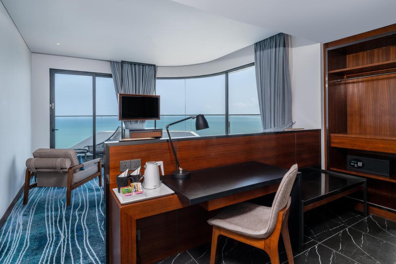 Hilton Garden Inn Дананг Екстериор снимка